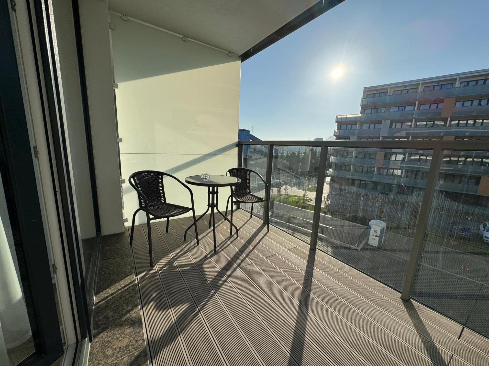 Laba Kolobrzeg Apartamenty Kasprowicza 20C Parking Basen Fitness Bawialnia W Cenie, Parkplatz Schwimmbad Fitness Spielzimmer Im Preis Exterior photo