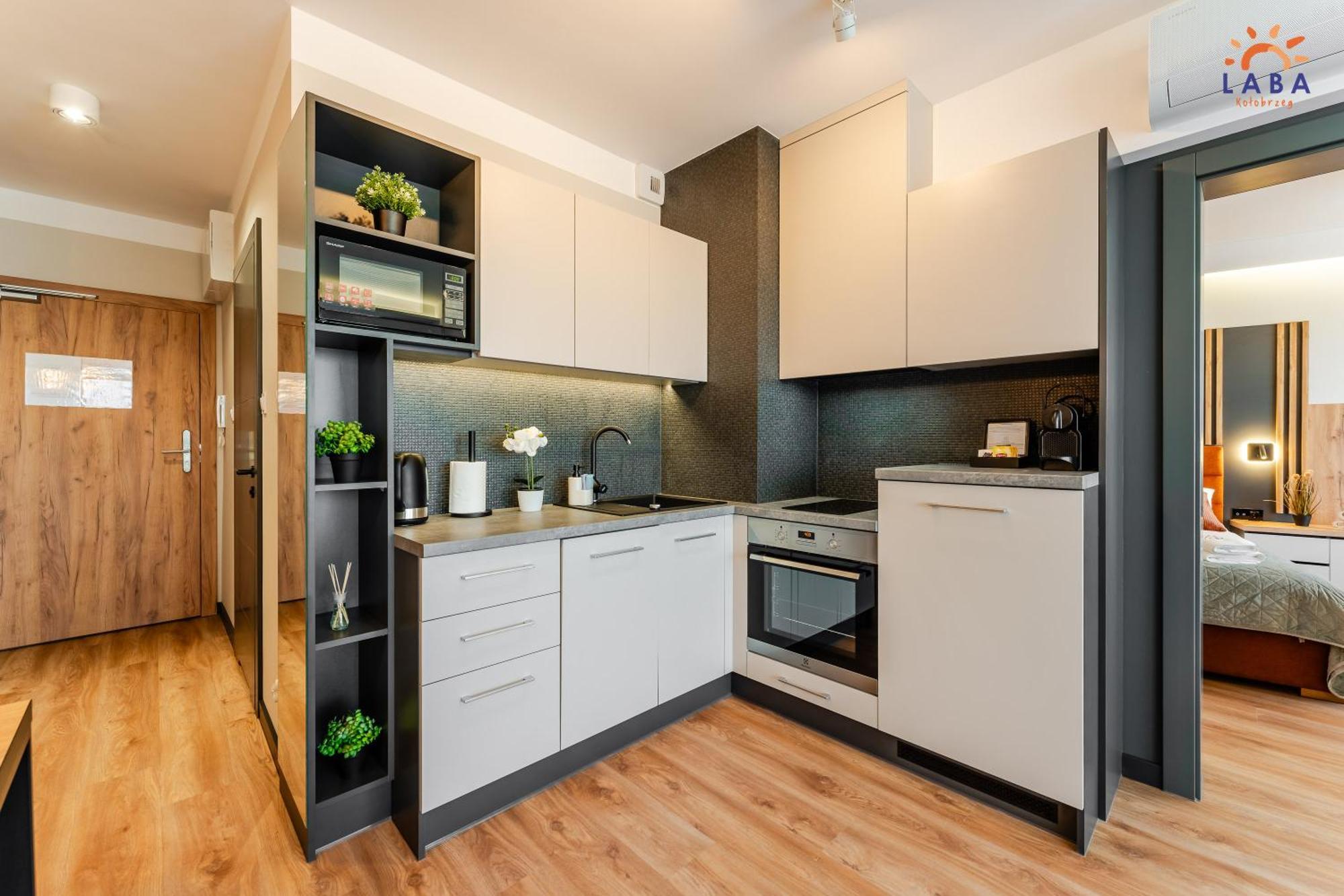 Laba Kolobrzeg Apartamenty Kasprowicza 20C Parking Basen Fitness Bawialnia W Cenie, Parkplatz Schwimmbad Fitness Spielzimmer Im Preis Exterior photo